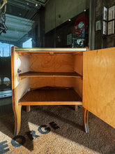 Load image into Gallery viewer, VINTAGE / Burl Wood Veneer Bedside Tables