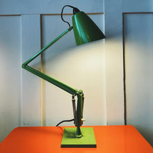 Load image into Gallery viewer, PLANET / Studio K Desk Lamp - Grass Green