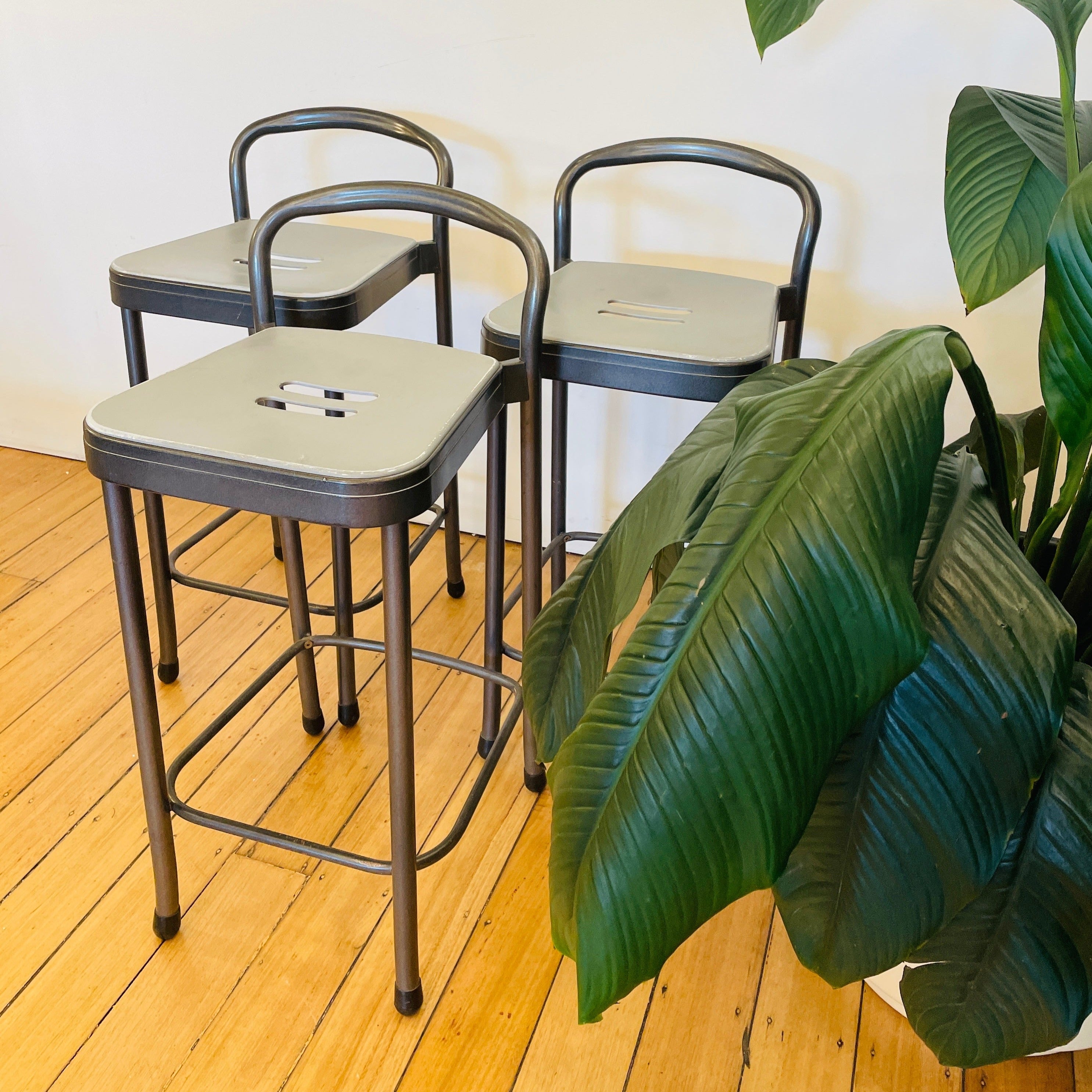 スツール MAUNA-KEA' BARSTOOL by VICO MAGISTRETTI KARTELL / Mauna-Kea high stool by Vico Magistretti – Domestic
