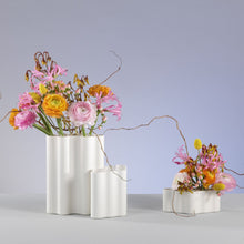 Load image into Gallery viewer, VITRA / Nuage Vases - Mat Ceramic White - 3 Sizes