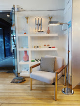 Load image into Gallery viewer, SEBEL / Tubular Brass/Wood Seat