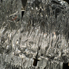 Load image into Gallery viewer, BAROVIER e TOSO / 1950s Mattonella Murano Glass Chandelier