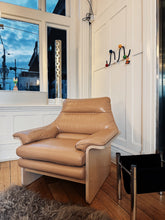 Load image into Gallery viewer, CATT / Mid Century Blonde Wood + Blush Leather Sofa Setting