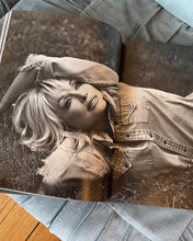 Load image into Gallery viewer, RANDOM HOUSE / American Music by Annie Leibovitz Hardcover