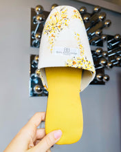 Load image into Gallery viewer, BALENCIAGA / Rare Deadstock Floral Slippers