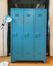 Load image into Gallery viewer, VINTAGE / 1970s Sky Blue Floor Lamp
