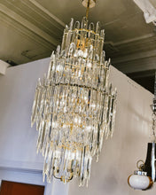 Load image into Gallery viewer, GAETANO SCIOLARI / 1960s Venetian Knife-Blade Chandelier

