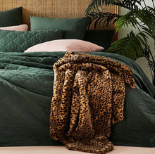 Load image into Gallery viewer, Montana Throw Blanket
