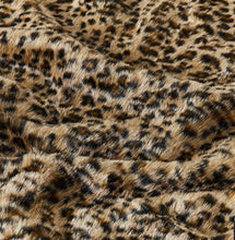 Load image into Gallery viewer, Montana Throw Blanket
