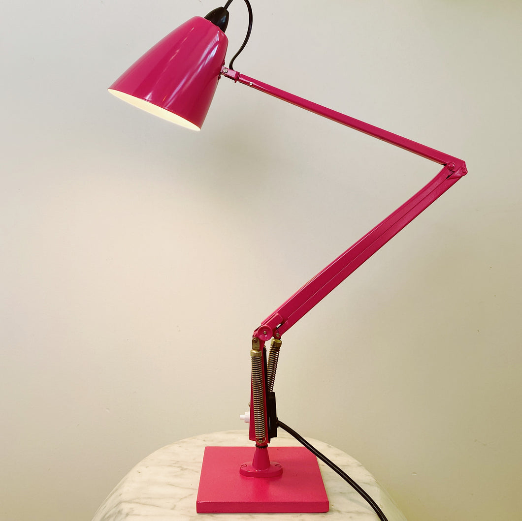 PLANET / Studio K Desk Lamp - Pink