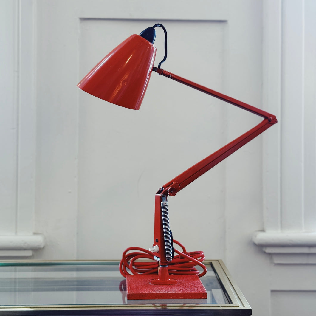 PLANET / Studio K Desk Lamp - Crimson