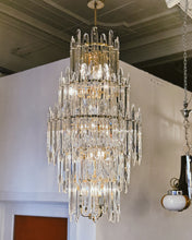 Load image into Gallery viewer, GAETANO SCIOLARI / 1960s Venetian Knife-Blade Chandelier
