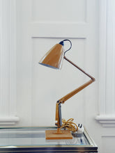 Load image into Gallery viewer, PLANET / Studio K Desk Lamp - Brioche
