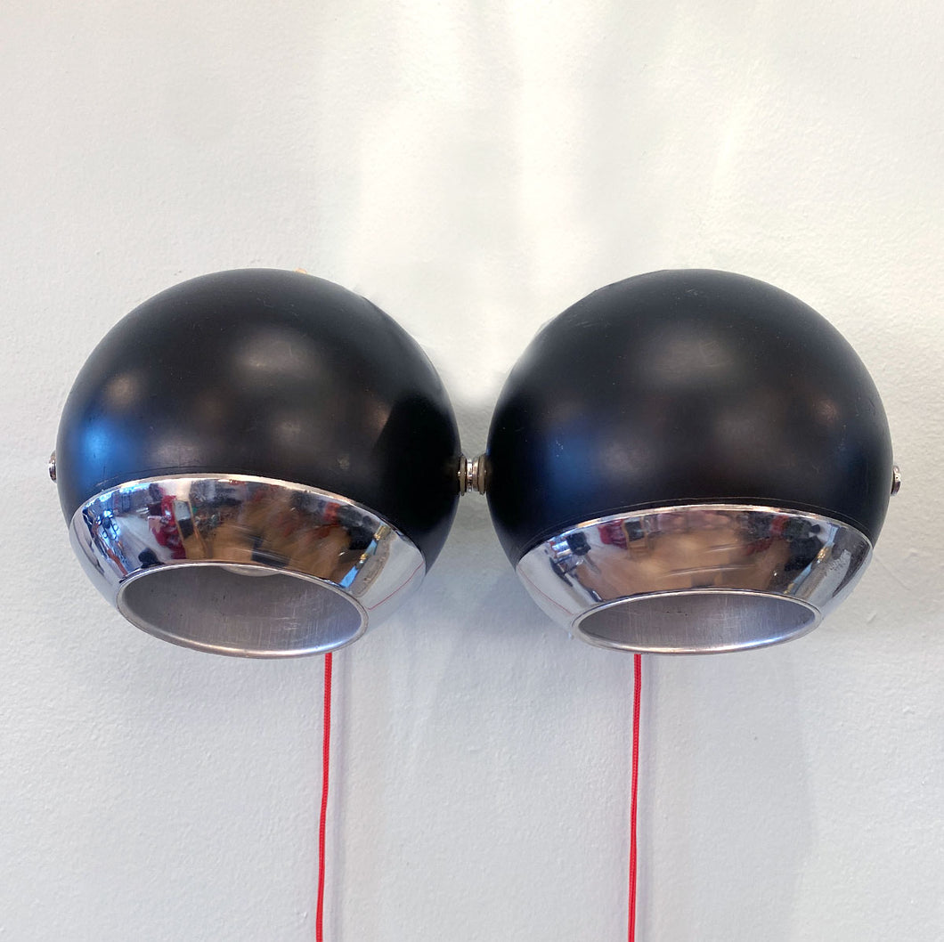 VINTAGE / Vintage Eyeball Pull String Wall Lights