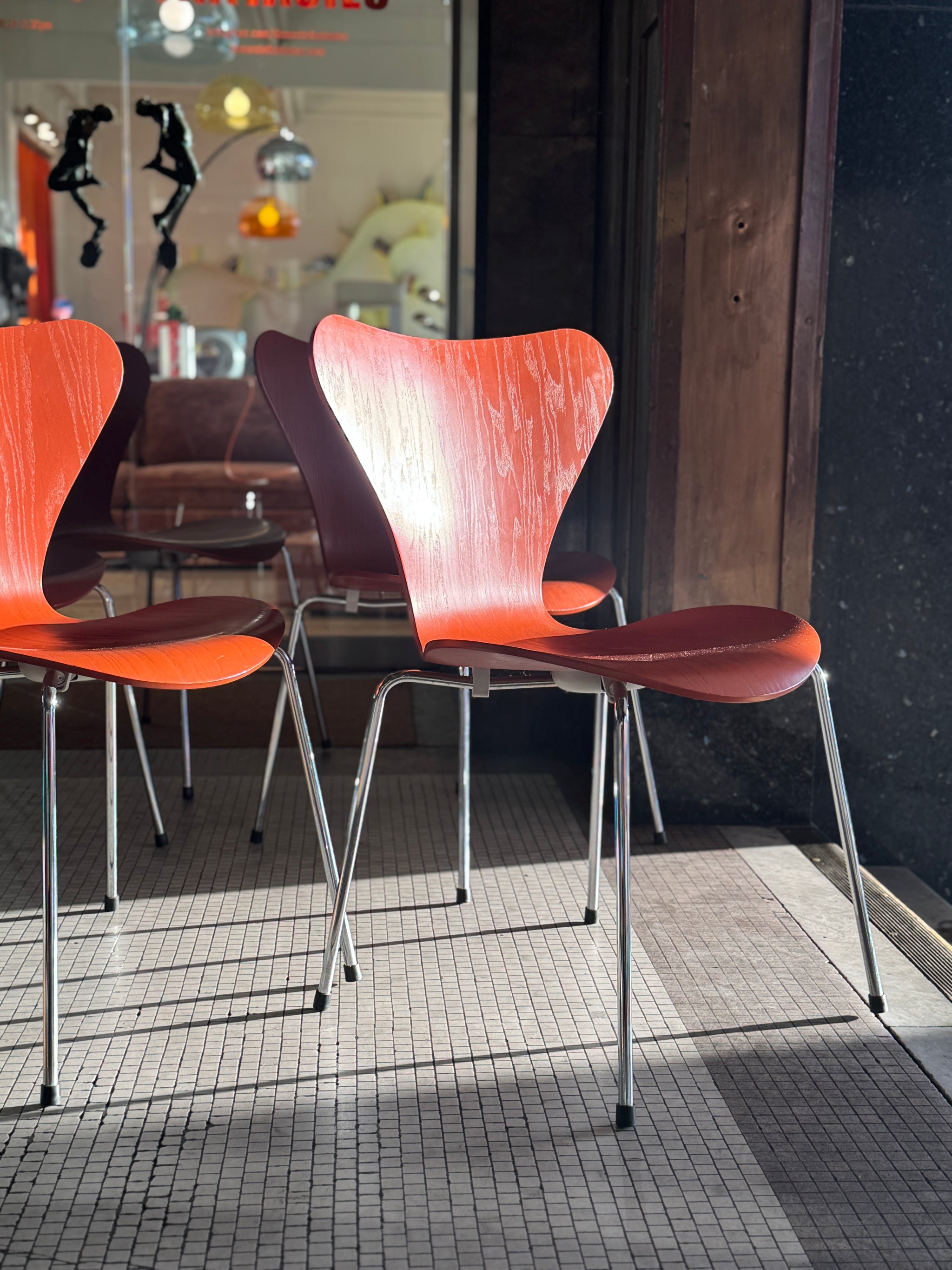 FRITZ HANSEN / Series 7 Chairs by Arne Jacobsen – Domestic Fantasies