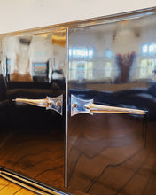 Load image into Gallery viewer, HI GLOSS / Deco Gothic French sideboard
