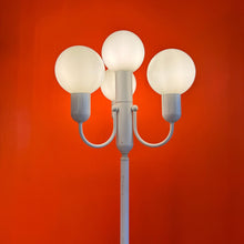 Load image into Gallery viewer, STAFF LEUCHTEN / White Streetlight Floor Lamp
