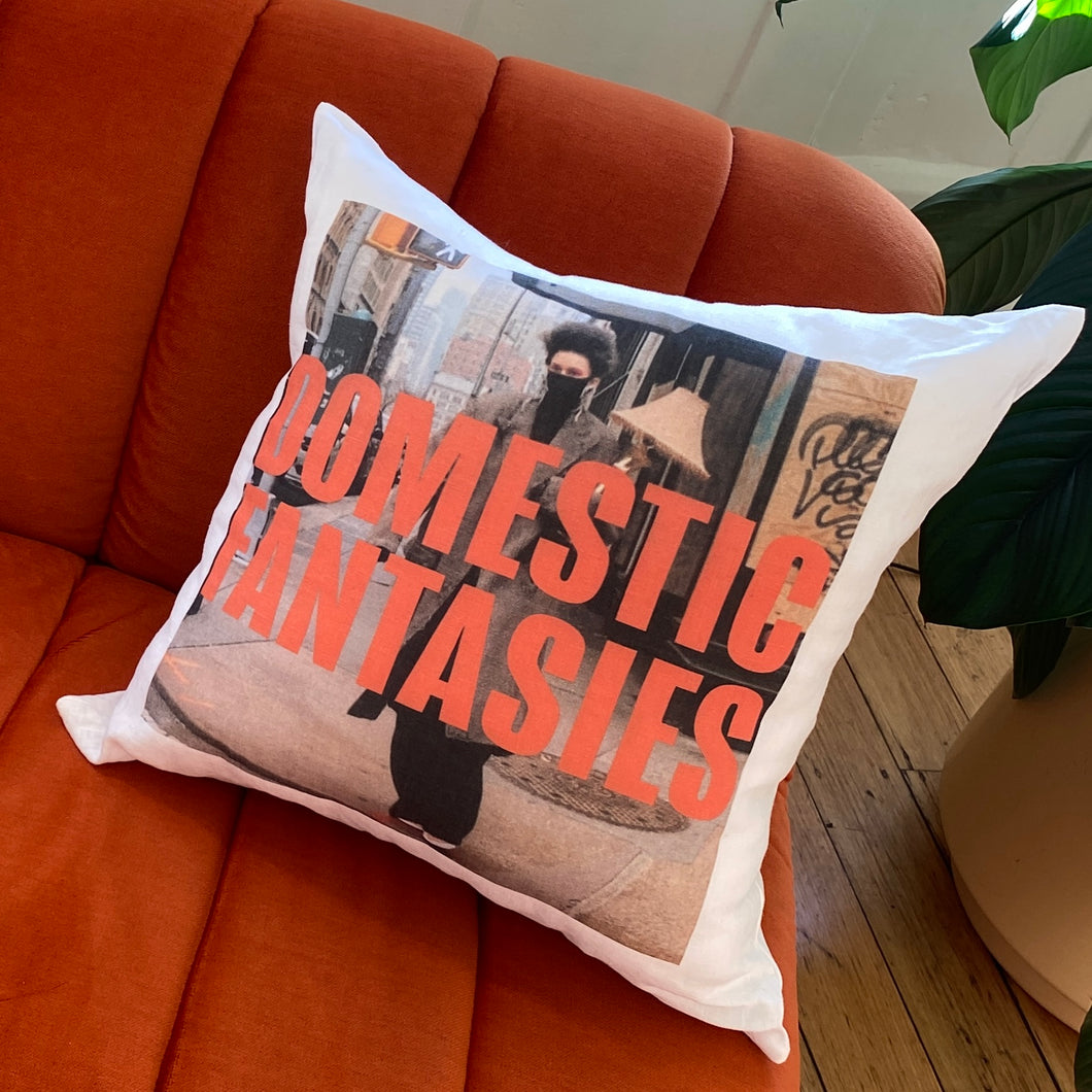 DOMESTIC FANTASIES / NYC Living Linen Cushion Cover