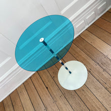 Load image into Gallery viewer, AERO DESIGNS / Memphis Milano Style side Table
