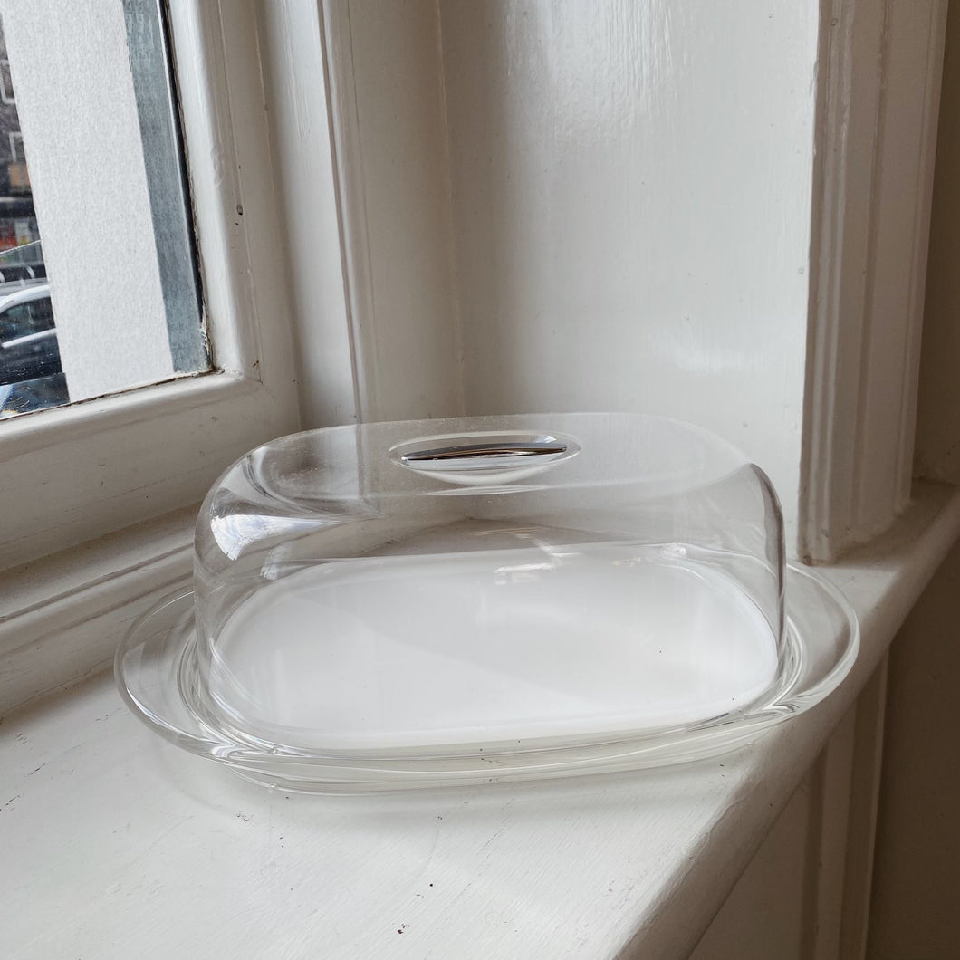 GUZZINI / Feeling Fresh Tray Dome + Chopping Board by Robin Levien