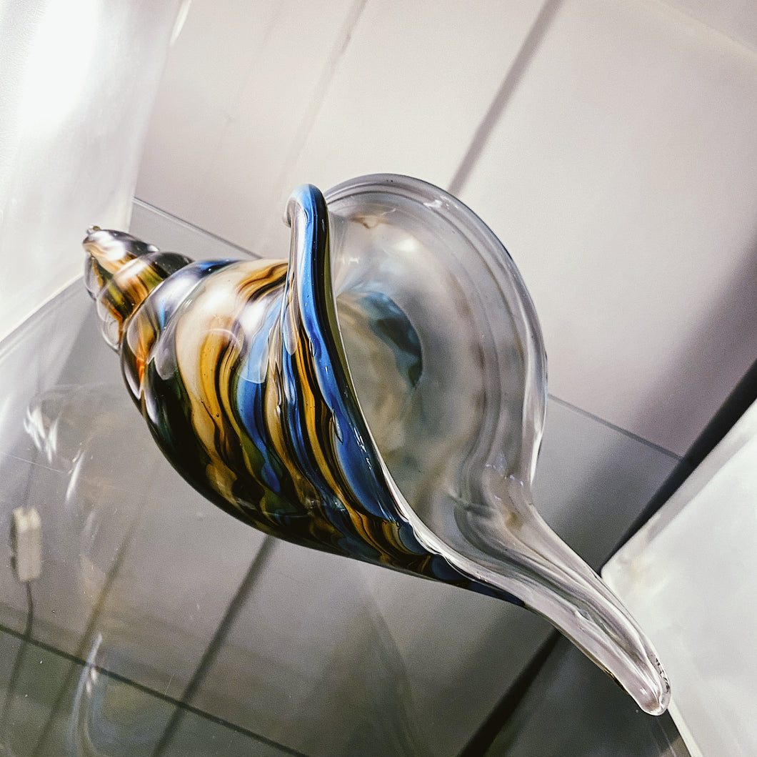 GLASSWARE / Coloured Conch Shell - Blue