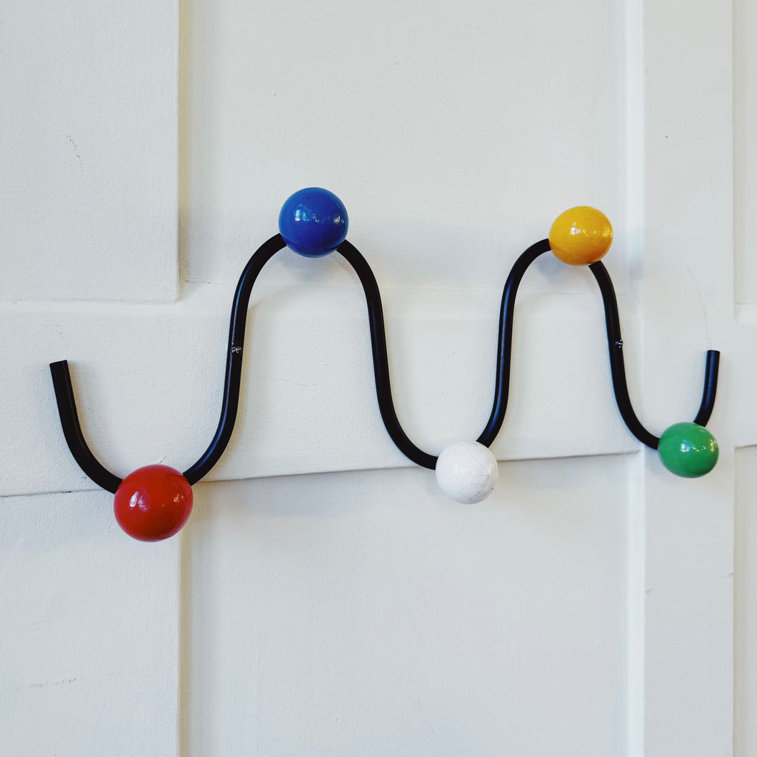 VINTAGE / 1960s Wiggle Wall Coat Rack