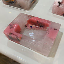 Load image into Gallery viewer, DOMESTIC FANTASIES /Ikebana Resin Vessel / Crackle Pink
