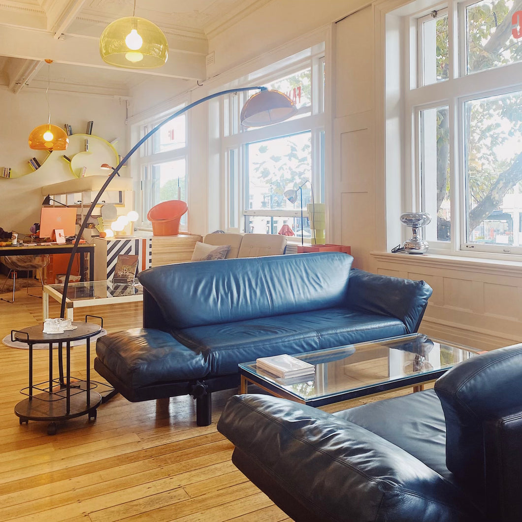 FANTASY #282 / Artifex Post Modern Day & Night Leather Sofas